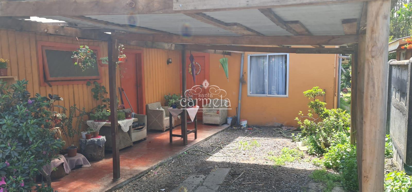 Venta de Céntrico Sitio con Casa en Santa Bárbara