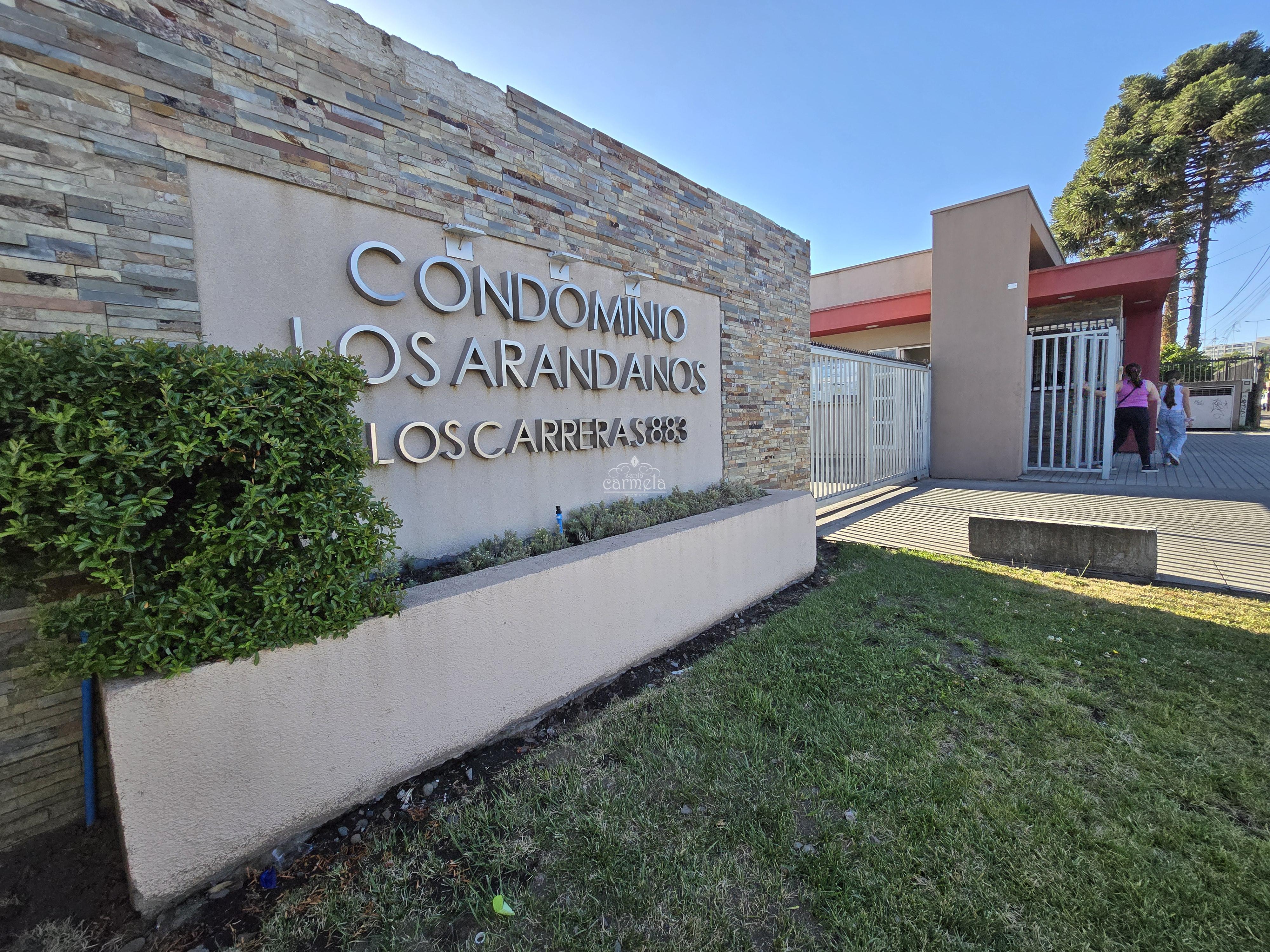 Se vende departamento Los Arándanos